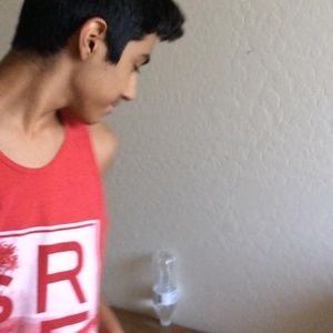 Meet your Posher, Giovanni